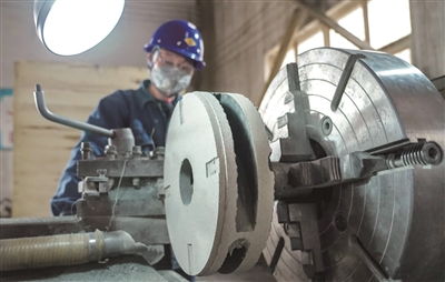 研發(fā)新型設備 有效替代進口